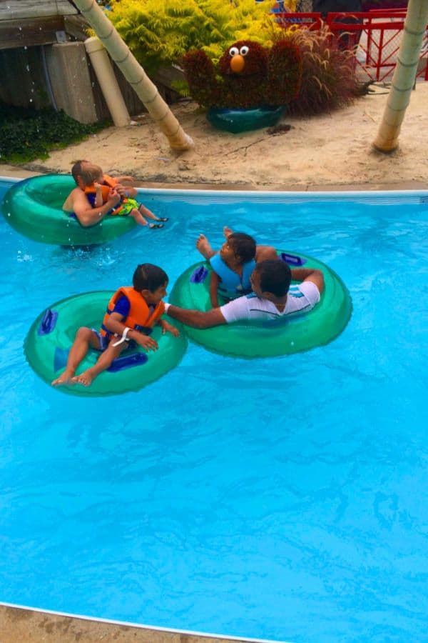dutch wonderland water park lititz lancaster pa usa