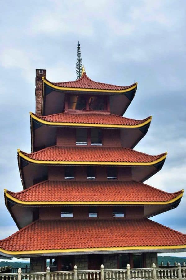 reading japanese pagoda