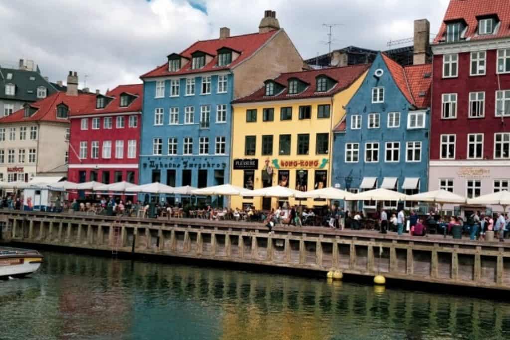 nyhavn colorful 17th century danish buildings copenhagen denmark