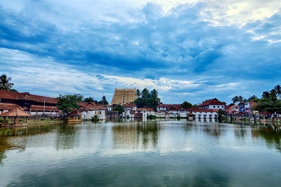 sree padmanabhaswamy temple kerala