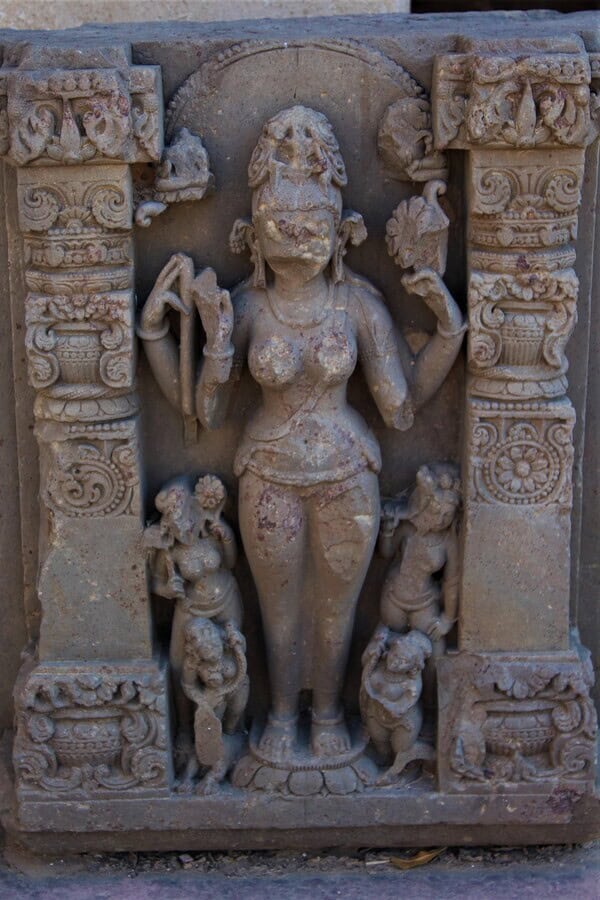 ancient stone sculptures at chand baori