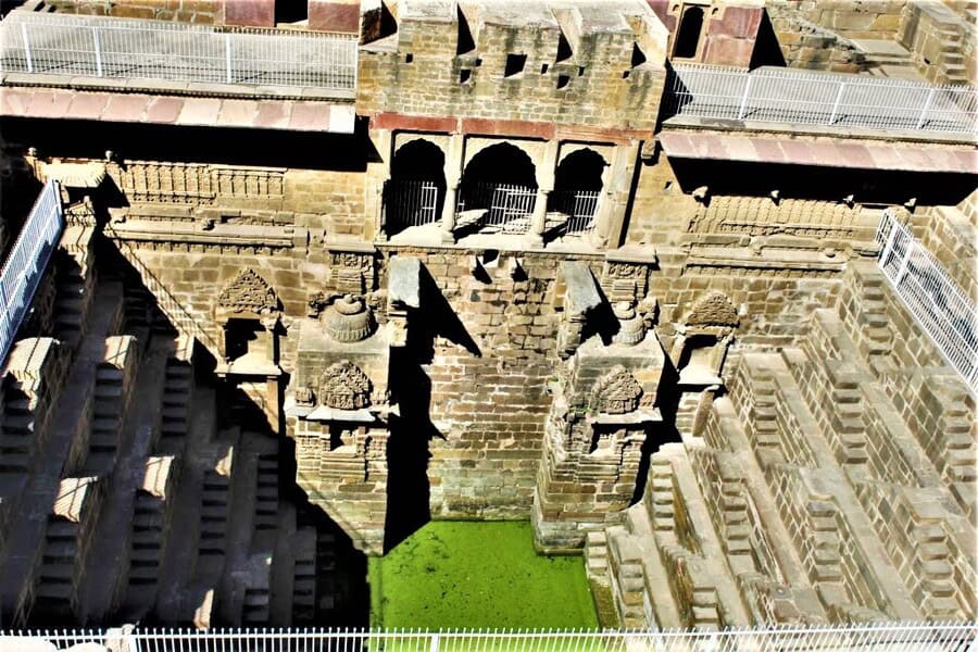 chand baori stepwell abhaneri