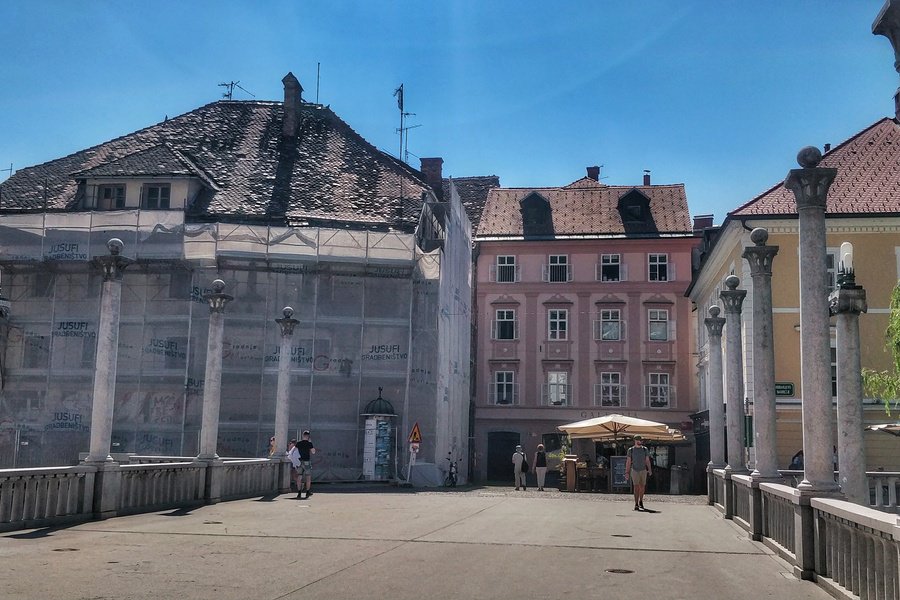 cobblers bridge ljubljana old town slovenia