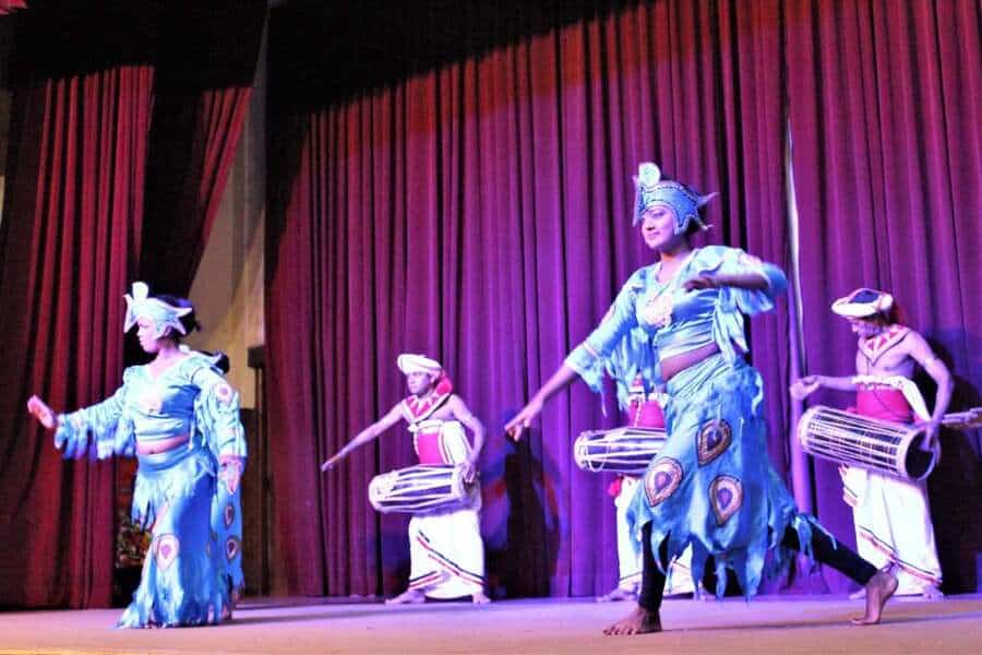 kandy cultural show sri lanka