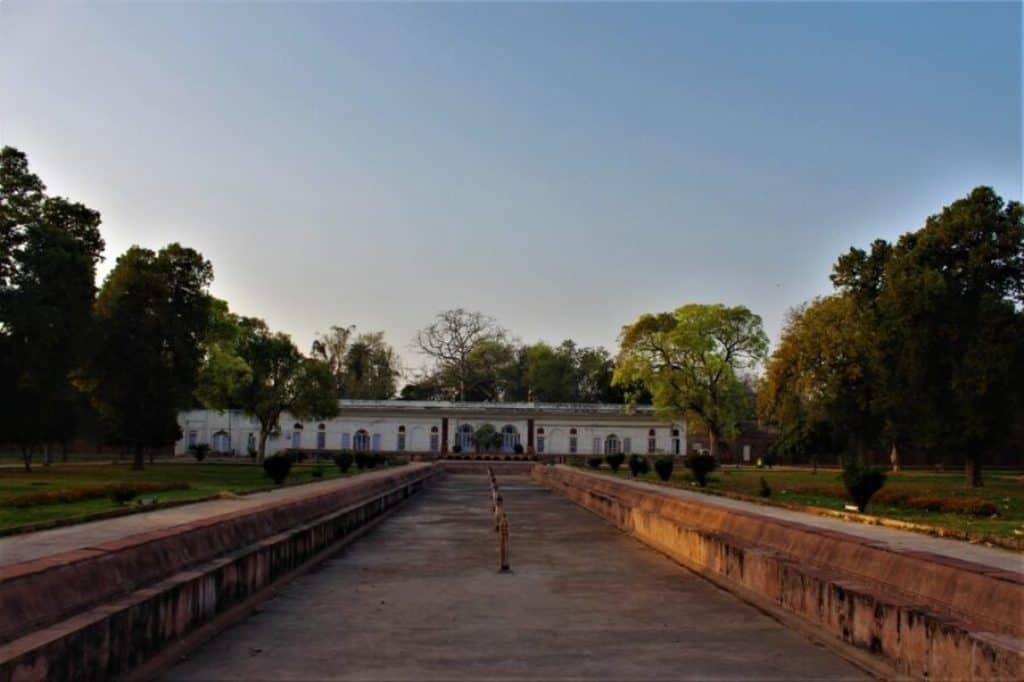 safdarjung tomb pavilion
