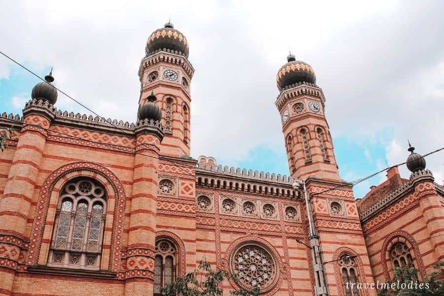 dohany street synagogue jewish quarter budapest hungary