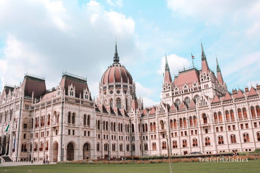 hungarian parliament budapest