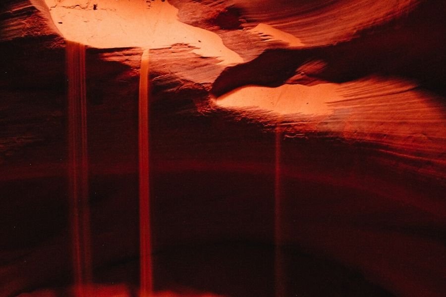 falling sand upper antelope canyon arizona