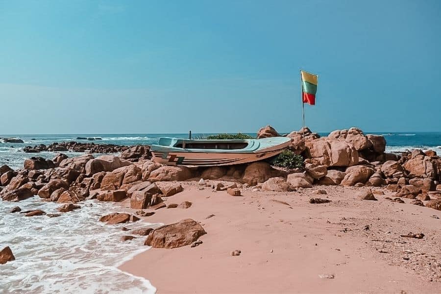 secret beach mirissa sri lanka beaches