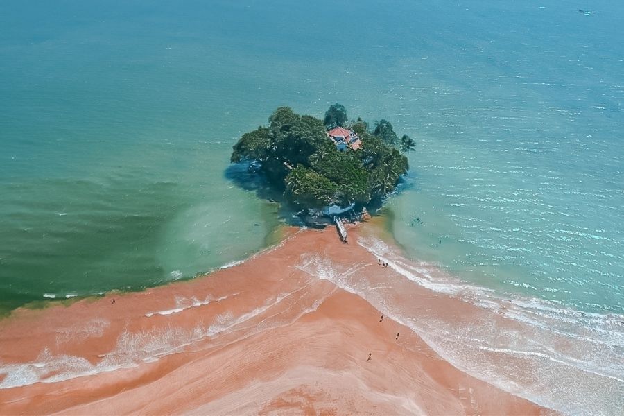 weligama beach sri lanka asia