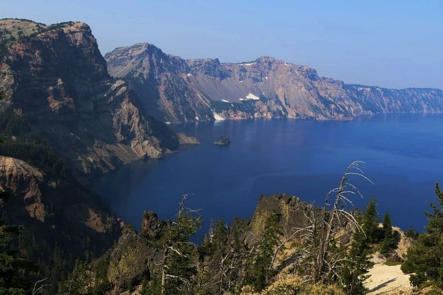 crater lake national park west coast usa