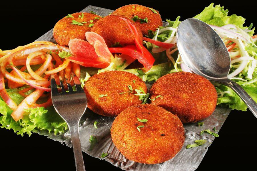 aloo tikki alu tikki popular roadside food in india