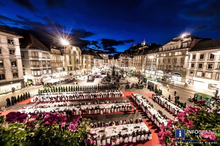 long table graz lange tafel