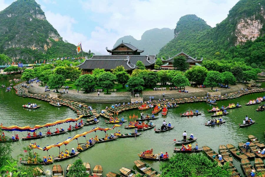 trang an scenic landscape complex vietnam