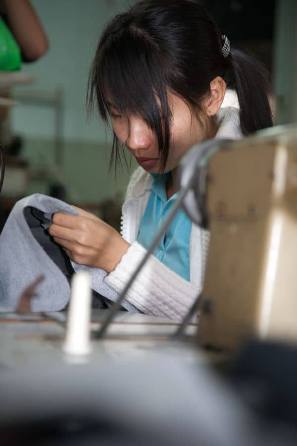 get a tailored suit in hoi an