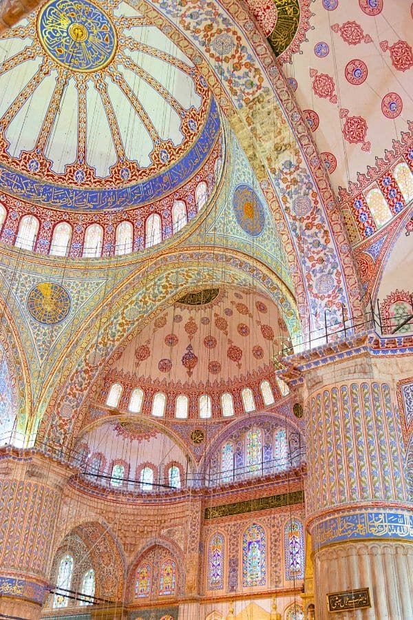 interiors blue mosque sultanahmet square