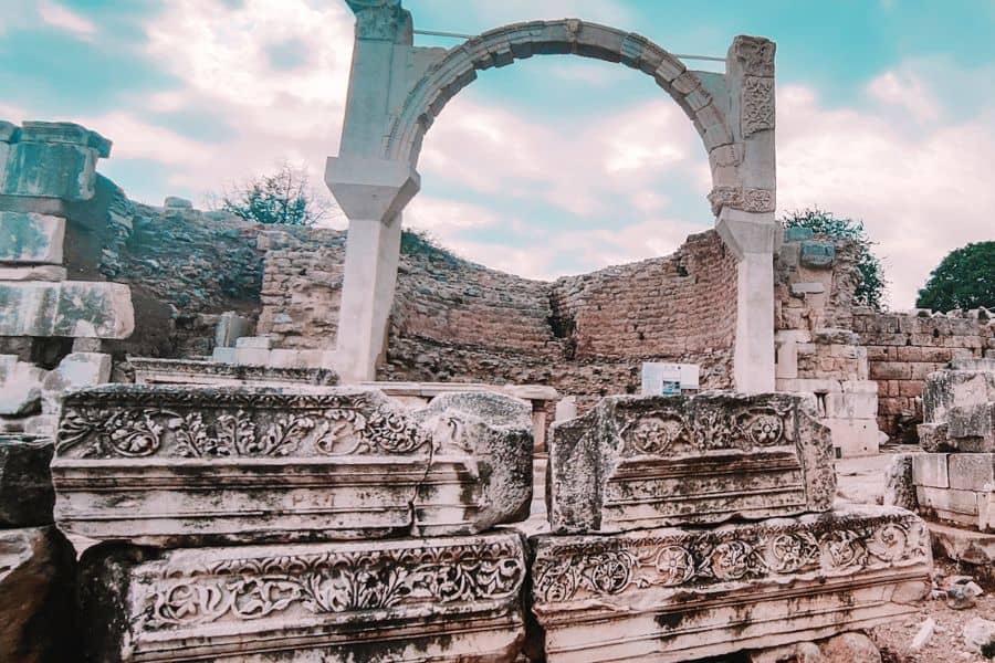 pollio fountain ephesus selcuk turkey