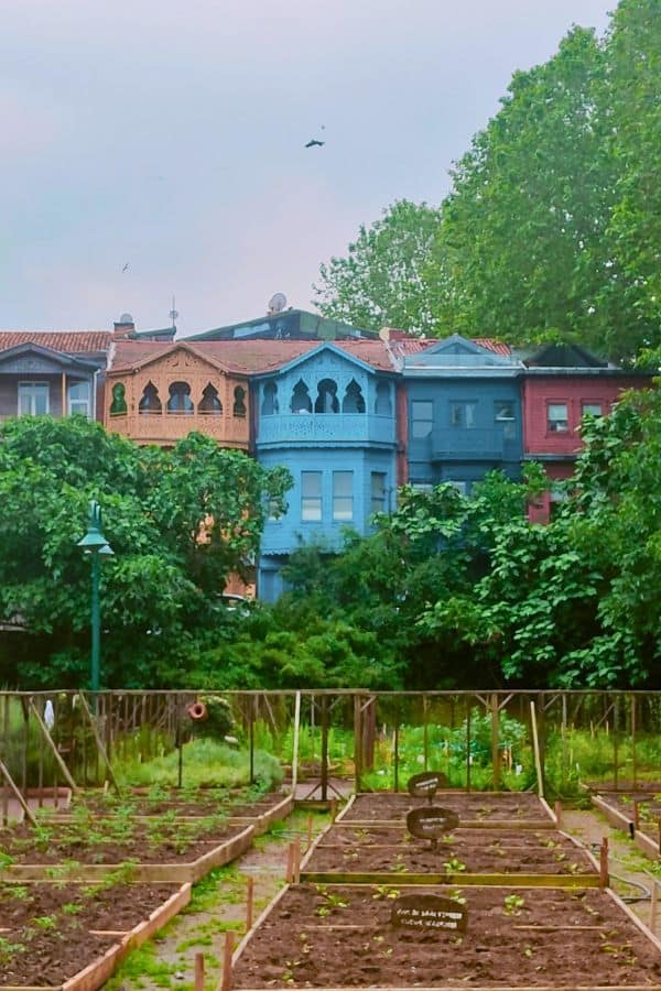 uskudar kuzguncuk bostani istanbul turkey