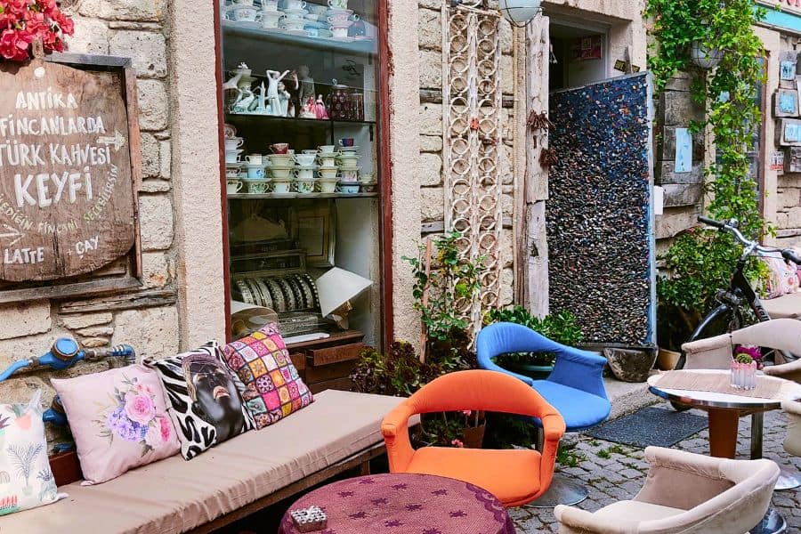 artsy vibe antika alacati turkey