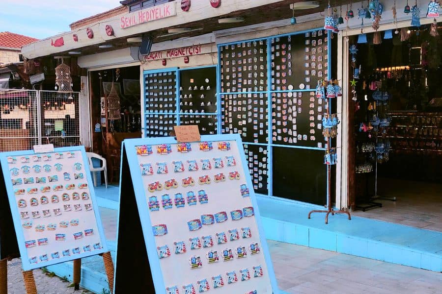 sevil hediyelik alacati souvenir store