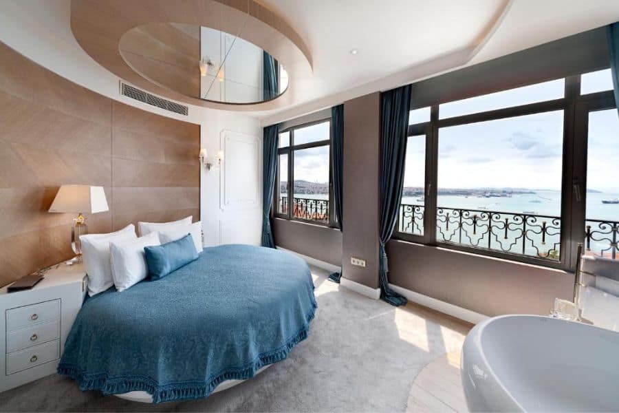 corner suite with bosphorus view cvk park bosphorus istanbul