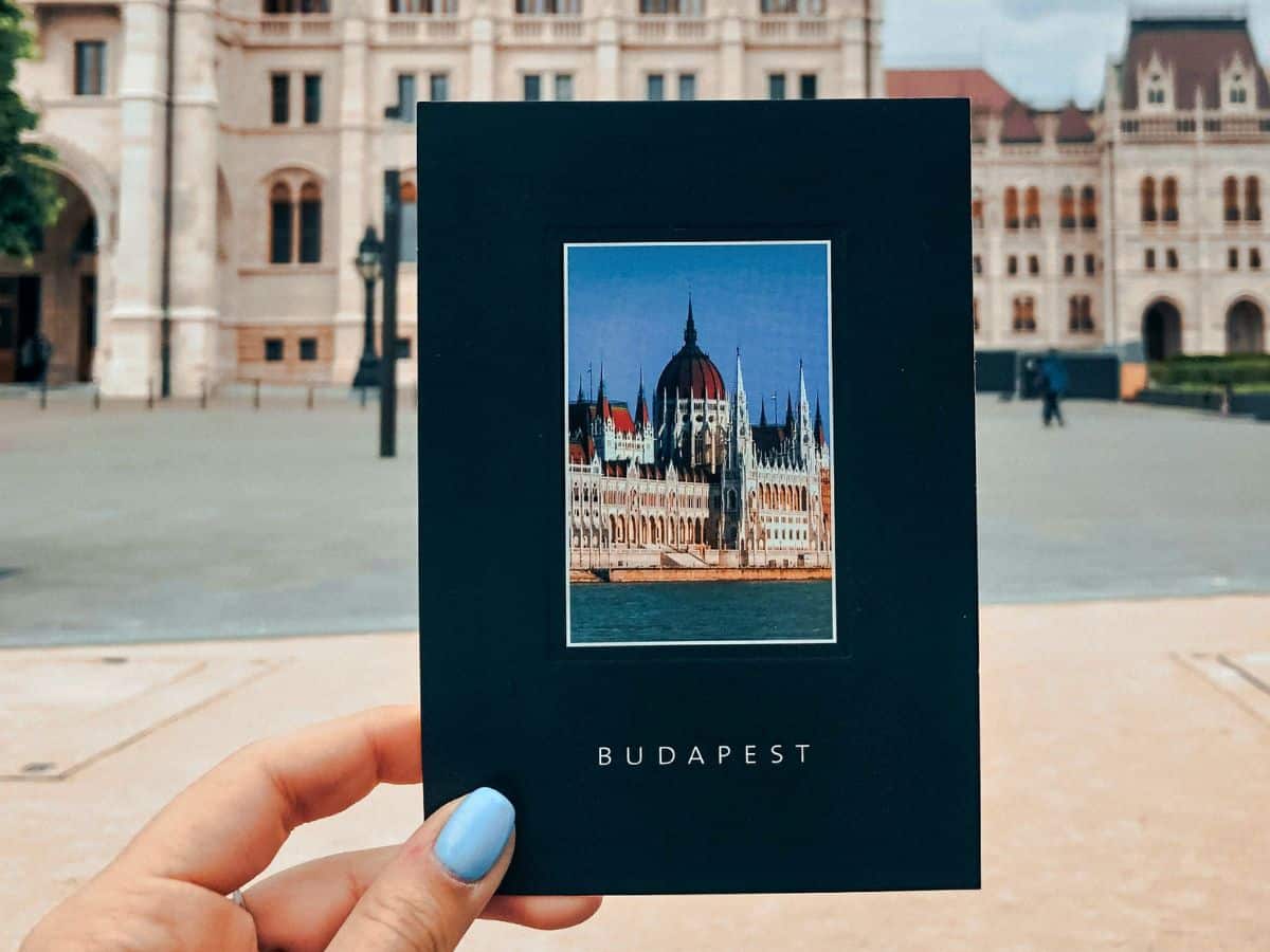 complete travel guide to visiting budapest hungary