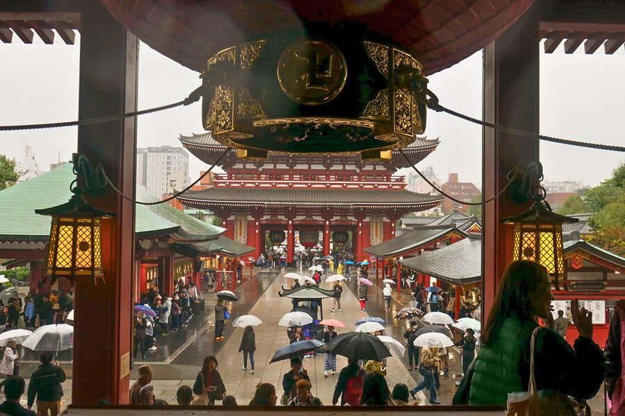 sensoji temple japan
