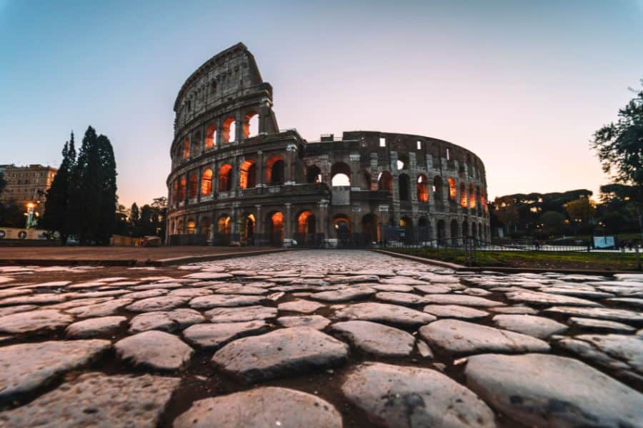 colosseum at night rome italy 