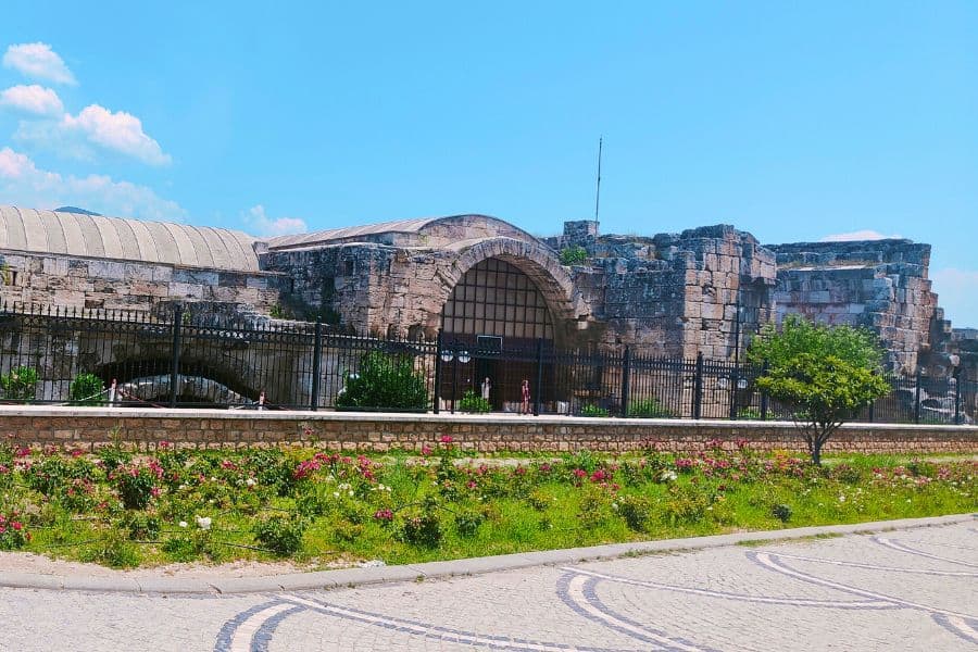 denizli hierapolis archeology museum building entrance