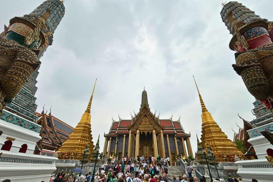 tourist crowds at wat phra kaew emerald buddha temple grand palace bangkok