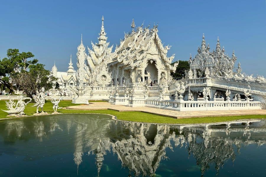 wat rong khun white temple chiang rai