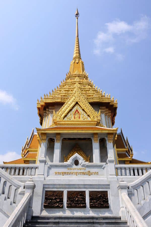 wat traimit temple in chinatown in bangkok that's home to the golden buddha
