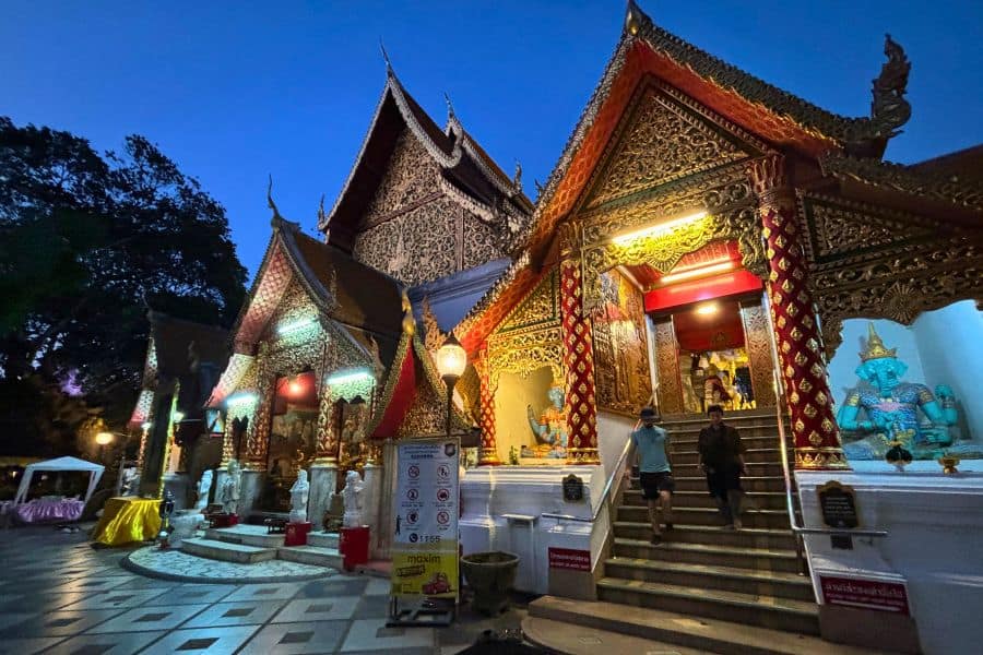 chiang mai's wat phra that doi suthep at night 