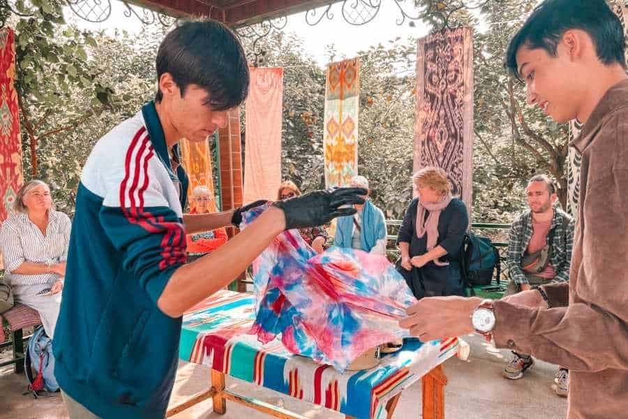 tie-dye demonstration at yodgorlik silk factory in margilan