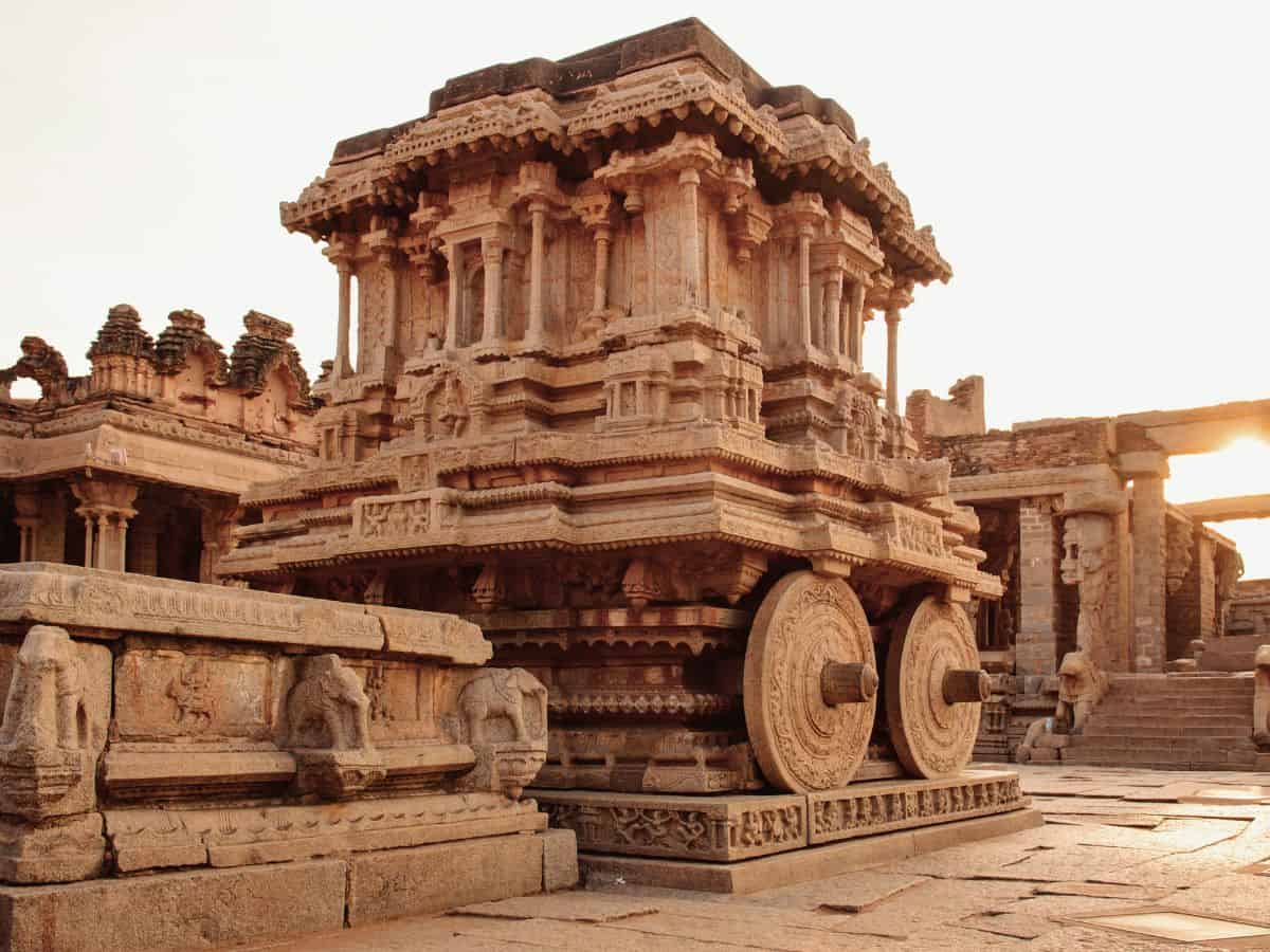 hampi stone chariot at vittala temple unesco site karnataka india