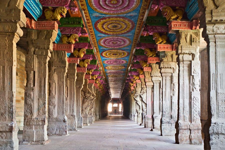 meenakshi amman temple corridor madurai tamil nadu